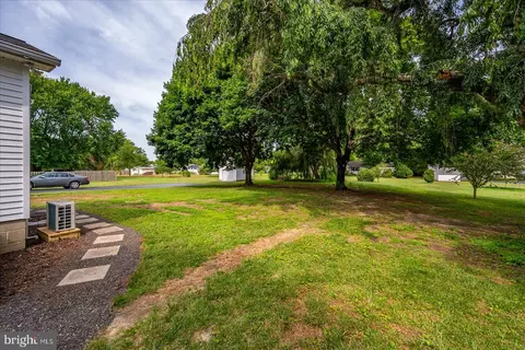 Exterior - 100 Esham Ave, Berlin, MD 21811 photo 12 of 17