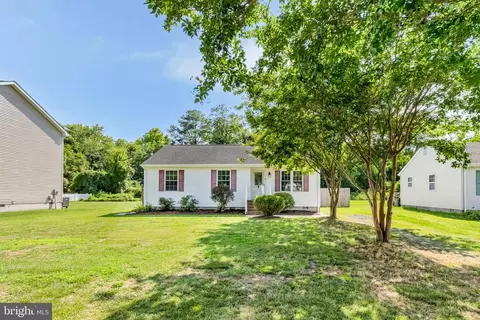 271 S Washington St, Snow Hill, MD 21863
