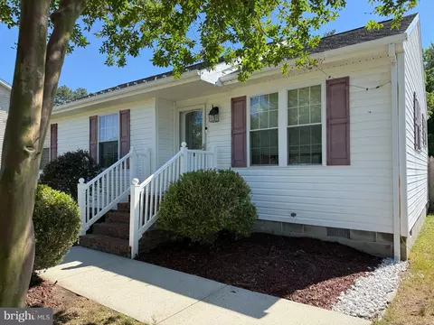 271 S Washington St, Snow Hill, MD 21863