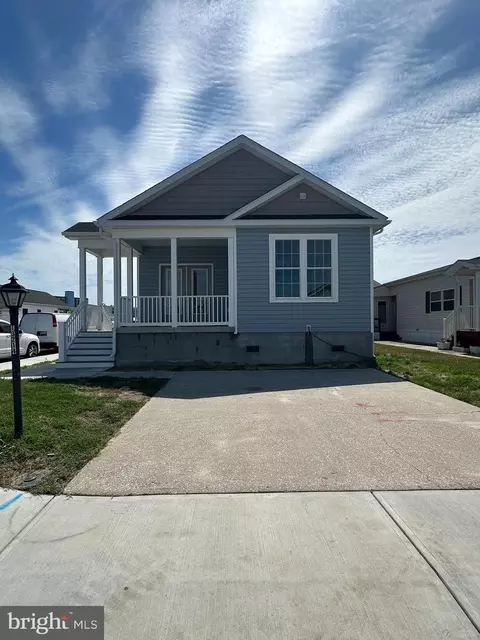 13214 Ocean Dr, Ocean City, MD 21842