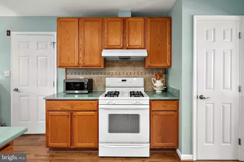 Kitchen - 1 Links Ln, Berlin, MD 21811 photo 3 of 5