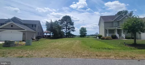 100 Robin Hood Trl, Ocean Pines, MD 21811