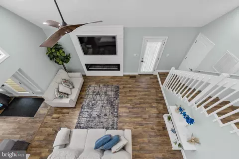 Entry Way - 72 Newport Dr, Ocean Pines, MD 21811 photo 12 of 12