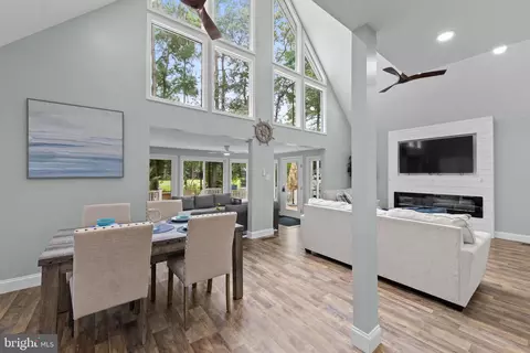 Entry Way - 72 Newport Dr, Ocean Pines, MD 21811 photo 7 of 12