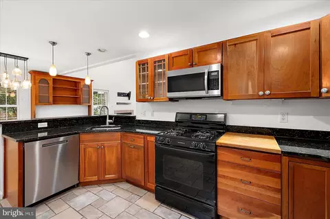 Kitchen - 10 Laurel Trl, Ocean Pines, MD 21811 photo 2 of 5