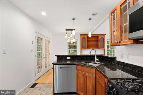 Kitchen - 10 Laurel Trl, Ocean Pines, MD 21811 photo 4 of 5