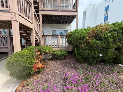 8 121st St #106A, Ocean City, MD 21842