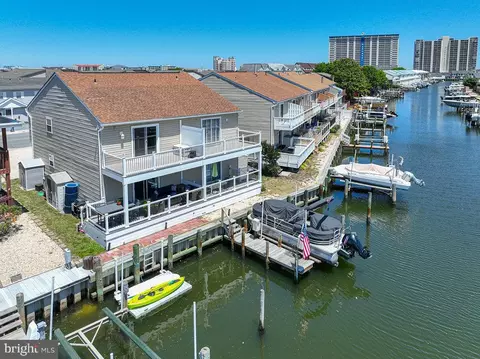 145 Newport Bay Dr #8, Ocean City, MD 21842