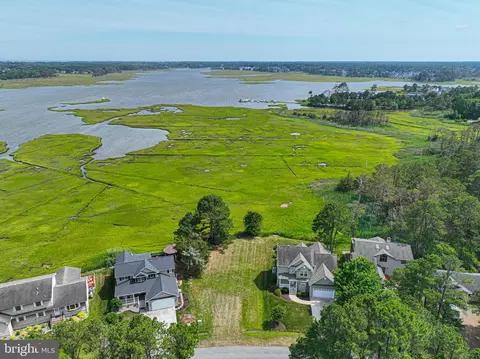 106 Robin Hood Trl, Ocean Pines, MD 21811
