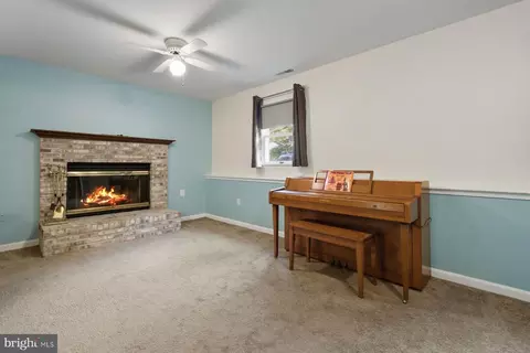 Living - 3 Boston Dr, Berlin, MD 21811 photo 2 of 3