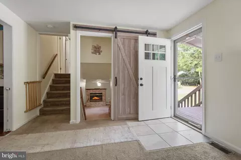 Entry Way - 3 Boston Dr, Berlin, MD 21811 photo 5 of 7