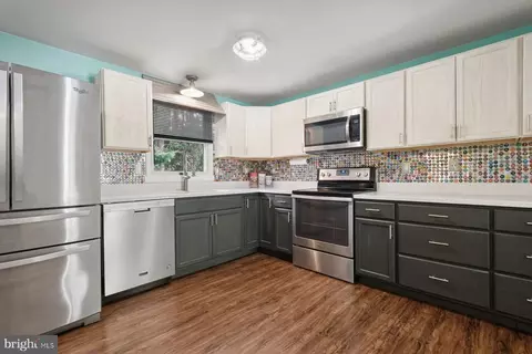 Kitchen - 3 Boston Dr, Berlin, MD 21811 photo 2 of 4