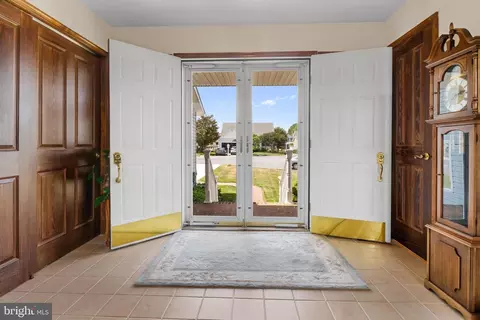 Entry Way - 24 Stacy Ct, Ocean Pines, MD 21811 photo 1 of 8
