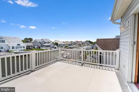 Exterior - 24 Stacy Ct, Ocean Pines, MD 21811 photo 3 of 15
