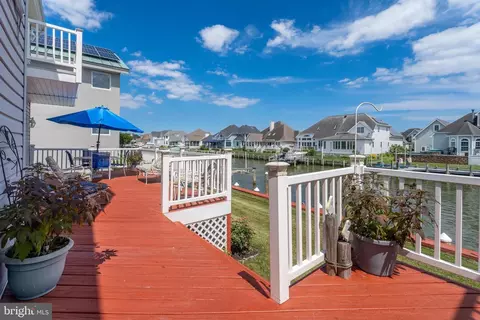 Exterior - 24 Stacy Ct, Ocean Pines, MD 21811 photo 6 of 15