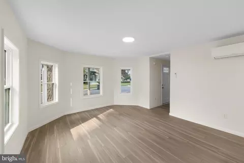 Living - 12 Burley St, Berlin, MD 21811 photo 2 of 4