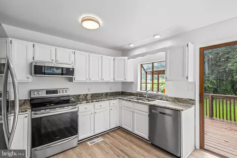 Kitchen - 15 Raft Rd, Ocean Pines, MD 21811 photo 3 of 5