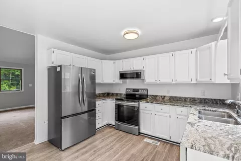 Kitchen - 15 Raft Rd, Ocean Pines, MD 21811 photo 2 of 5