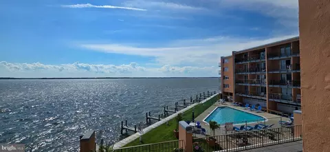735 Bradley Rd #302, Ocean City, MD 21842