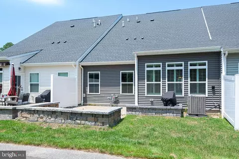 Exterior - 11029 Augusta Ln #4, Berlin, MD 21811 photo 5 of 7