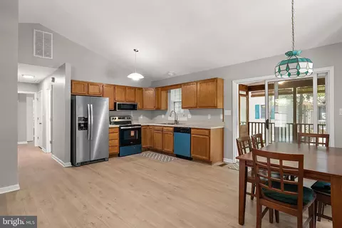 Entry Way - 9 Camelot Cir, Ocean Pines, MD 21811 photo 2 of 2