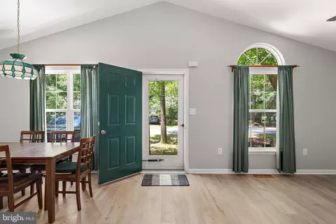 Entry Way - 9 Camelot Cir, Ocean Pines, MD 21811 photo 1 of 2