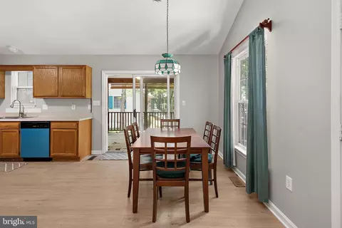 Dining - 9 Camelot Cir, Ocean Pines, MD 21811 photo 1 of 2