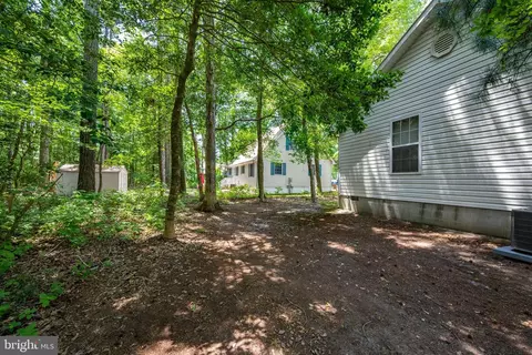 Exterior - 9 Camelot Cir, Ocean Pines, MD 21811 photo 12 of 16