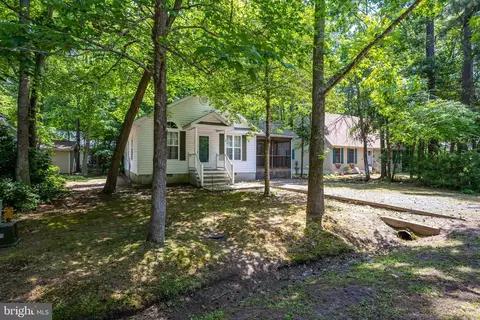 Exterior - 9 Camelot Cir, Ocean Pines, MD 21811 photo 15 of 16