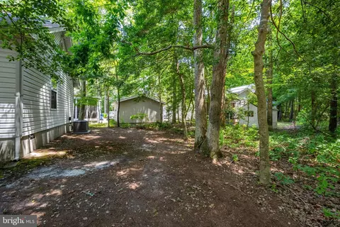 Exterior - 9 Camelot Cir, Ocean Pines, MD 21811 photo 9 of 16
