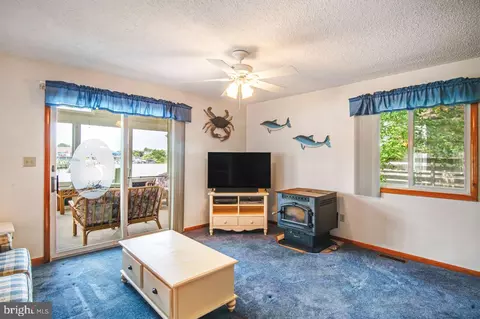 Living - 36 Teal Cir, Ocean Pines, MD 21811 photo 1 of 1