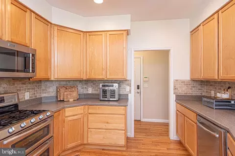 Kitchen - 10671 Cathell Rd, Berlin, MD 21811 photo 3 of 5