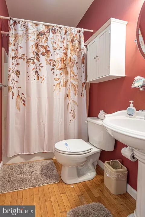 Bath - 10671 Cathell Rd, Berlin, MD 21811 photo 5 of 7