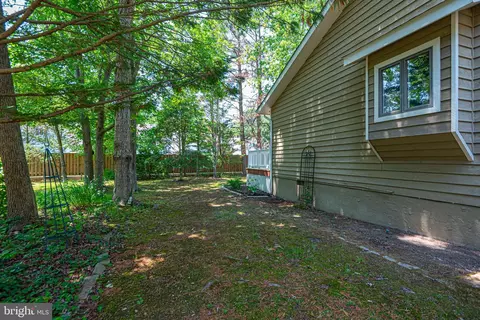Exterior - 9 Bearberry Rd, Ocean Pines, MD 21811 photo 5 of 8