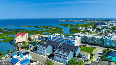 104 75th St #3, Ocean City, MD 21842