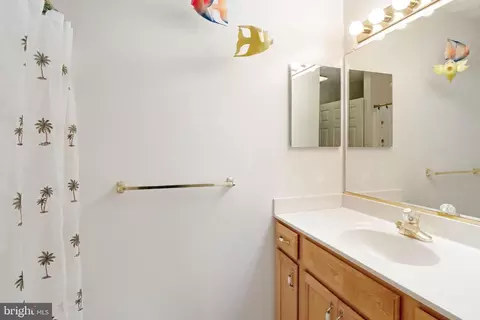 Bath - 62 Martinique Cir, Ocean Pines, MD 21811 photo 3 of 4