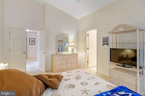 Bedroom - 62 Martinique Cir, Ocean Pines, MD 21811 photo 5 of 10