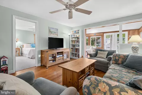 Living - 180 Teal Cir, Ocean Pines, MD 21811 photo 2 of 3