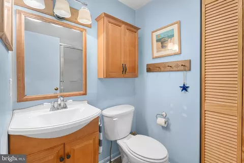 Bath - 180 Teal Cir, Ocean Pines, MD 21811 photo 2 of 5