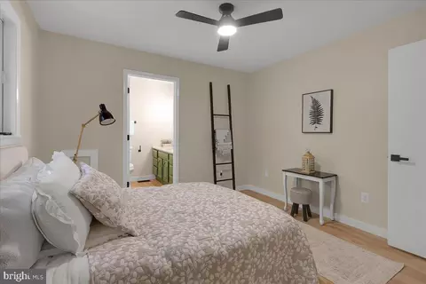 Bedroom - 10 Stonemeadow Ct, Ocean Pines, MD 21811 photo 2 of 5