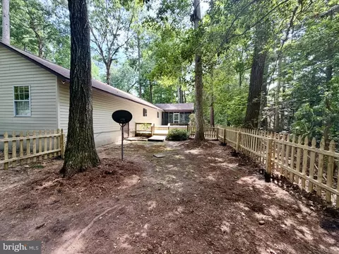 Exterior - 10 Stonemeadow Ct, Ocean Pines, MD 21811 photo 2 of 14