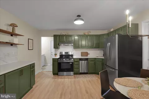 Kitchen - 10 Stonemeadow Ct, Ocean Pines, MD 21811 photo 2 of 5