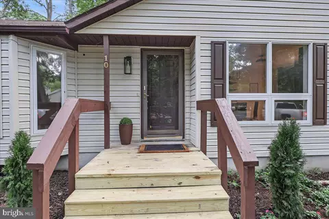 Exterior - 10 Stonemeadow Ct, Ocean Pines, MD 21811 photo 7 of 13
