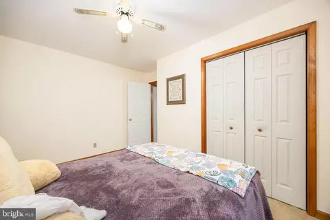Bedroom - 10376 Georgetown Rd, Berlin, MD 21811 photo 3 of 11