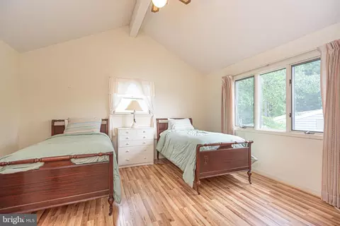 Bedroom - 2 Windjammer Rd, Ocean Pines, MD 21811 photo 4 of 14