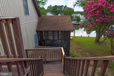 Exterior - 2 Windjammer Rd, Ocean Pines, MD 21811 photo 5 of 11