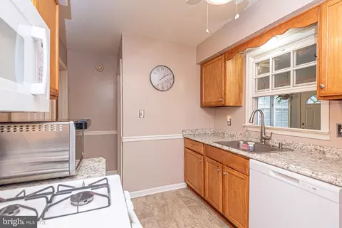 Kitchen - 11 Seafarer Ln, Ocean Pines, MD 21811 photo 3 of 3