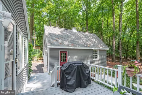 Exterior - 11 Seafarer Ln, Ocean Pines, MD 21811 photo 8 of 19
