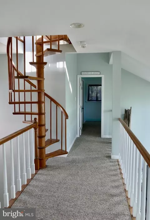 Entry Way - 20 E Mallard Dr E, Berlin, MD 21811 photo 3 of 4