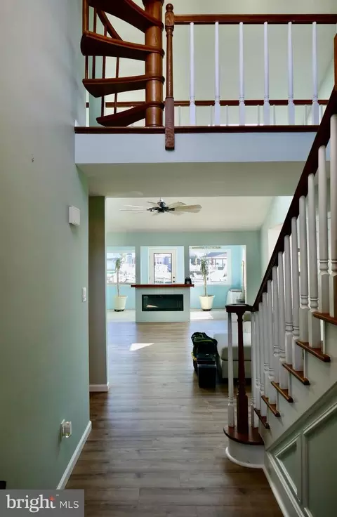 Entry Way - 20 E Mallard Dr E, Berlin, MD 21811 photo 1 of 4